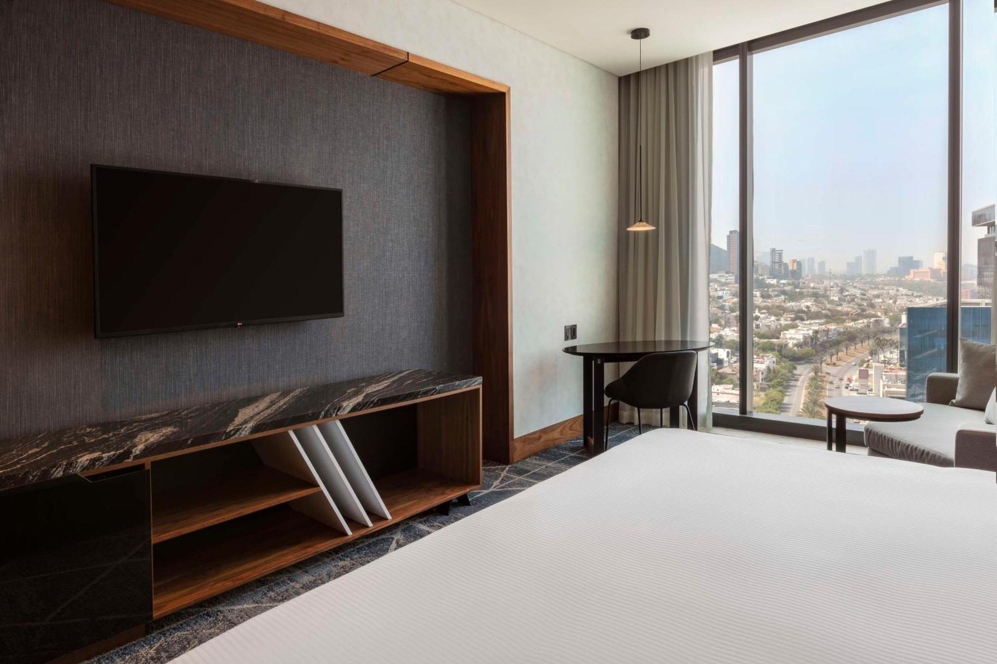Hilton Monterrey Valle Екстериор снимка