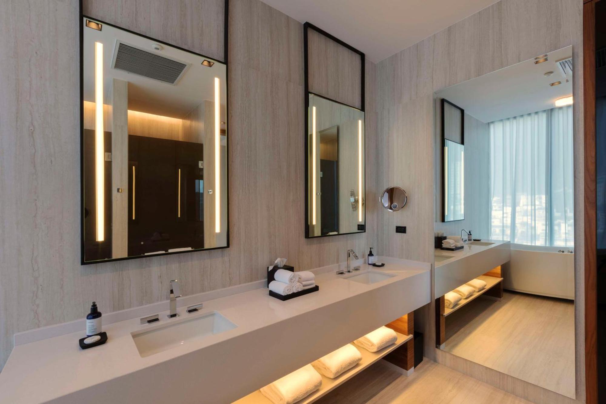 Hilton Monterrey Valle Екстериор снимка
