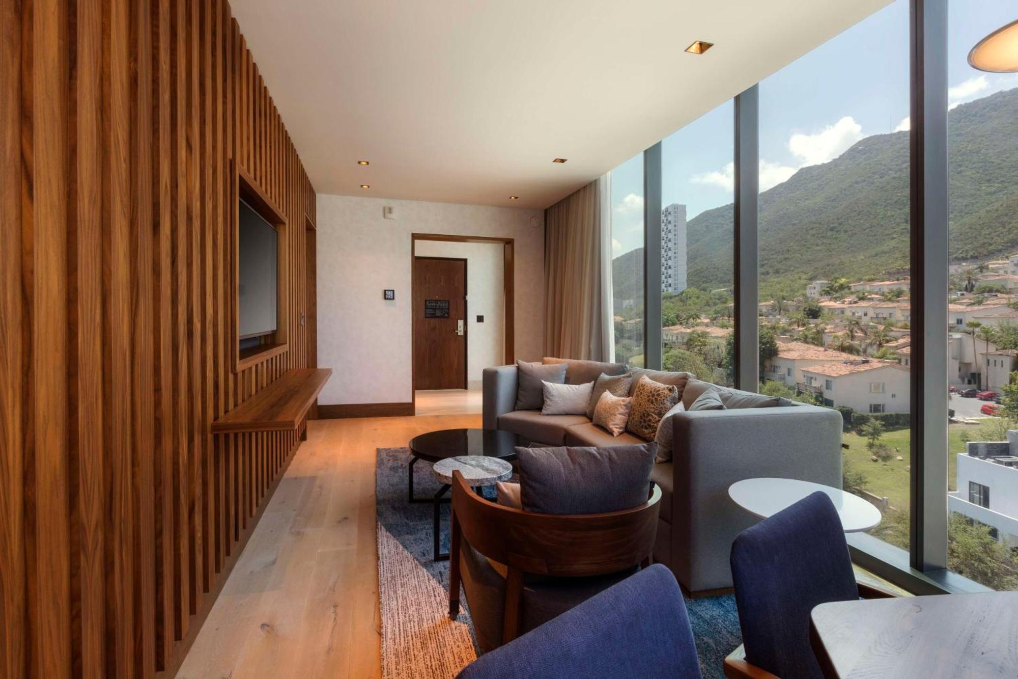 Hilton Monterrey Valle Екстериор снимка