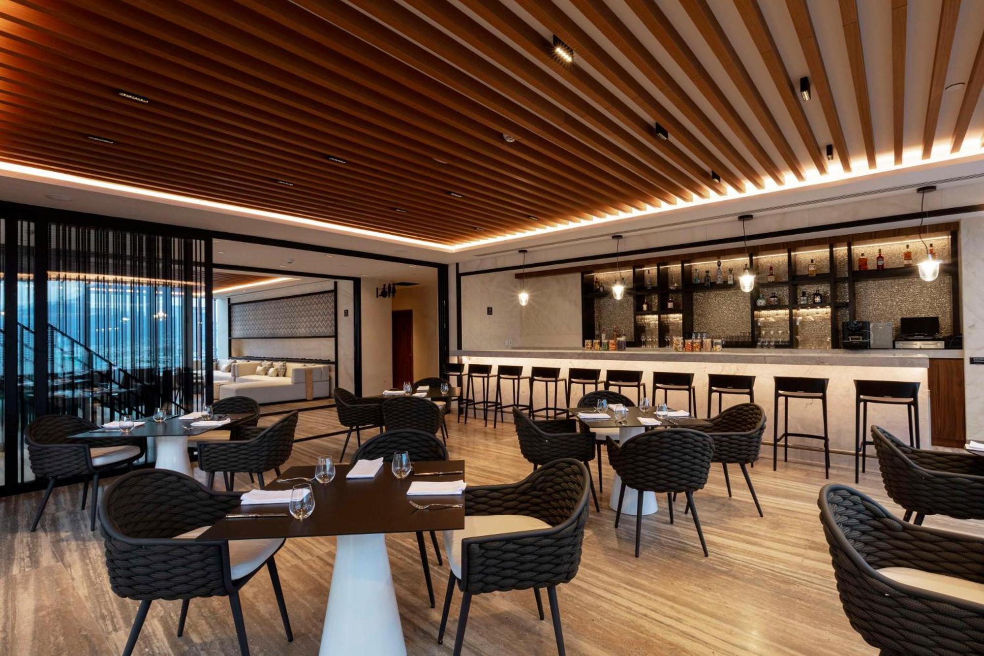 Hilton Monterrey Valle Екстериор снимка