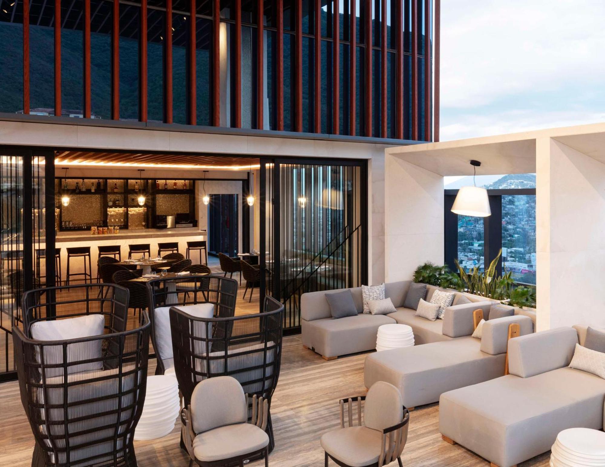 Hilton Monterrey Valle Екстериор снимка