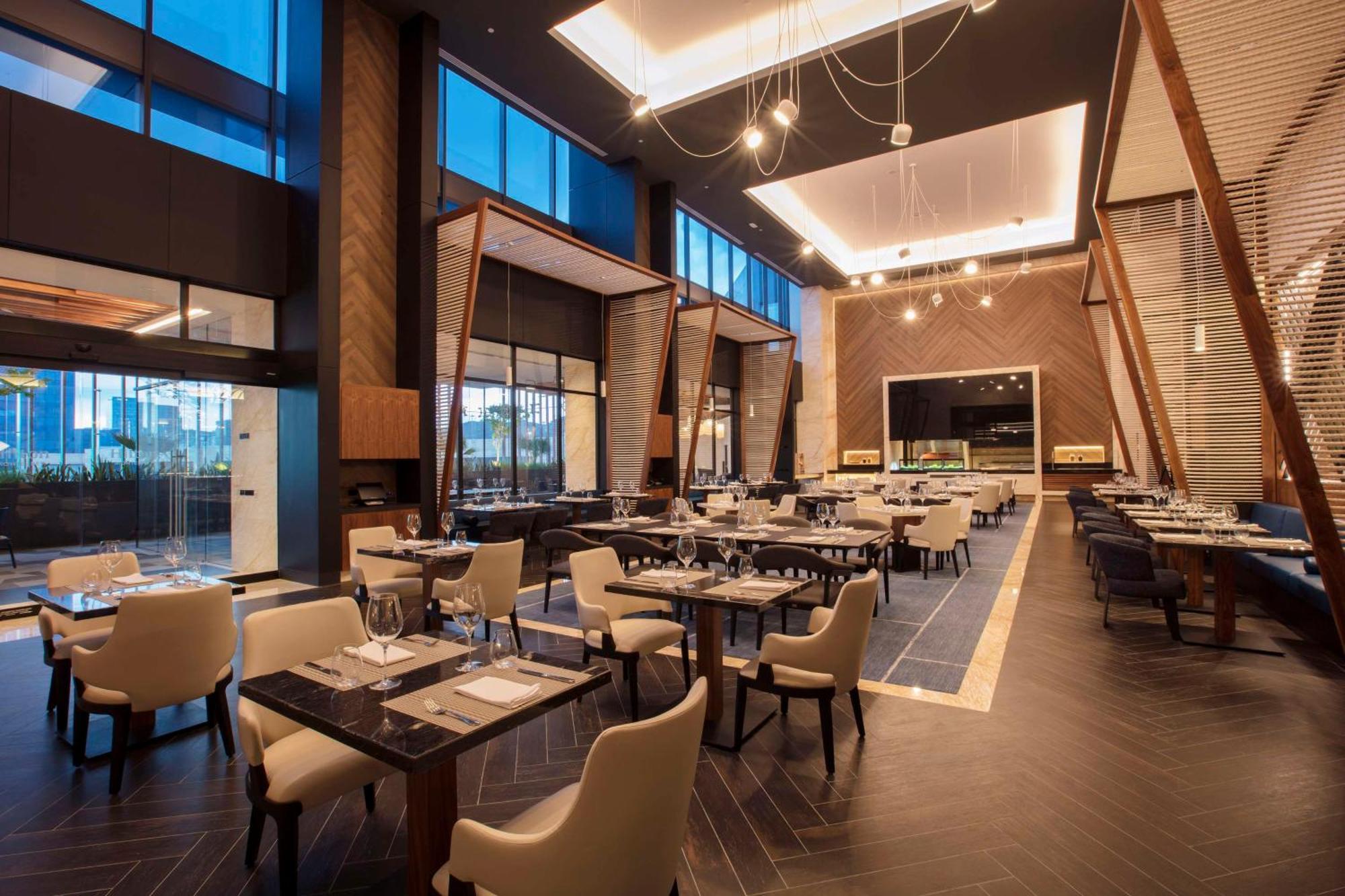 Hilton Monterrey Valle Екстериор снимка