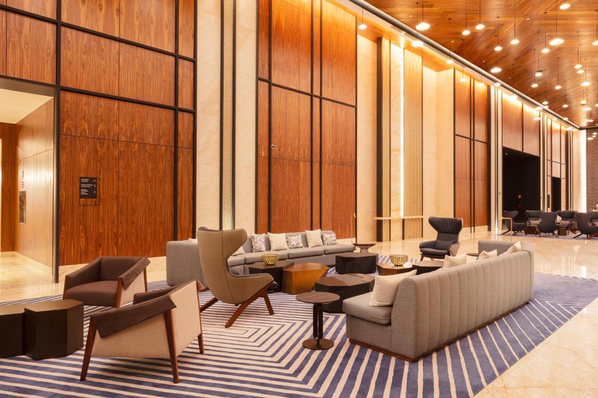 Hilton Monterrey Valle Екстериор снимка